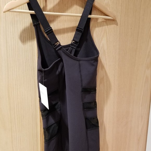 Beautiful Tank triple mesh - Picture 2 of 4